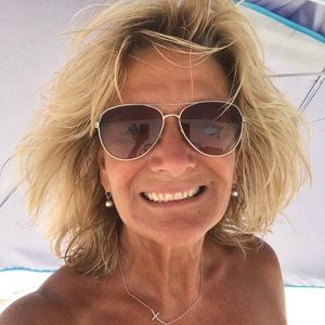 Meet your Posher, Deb